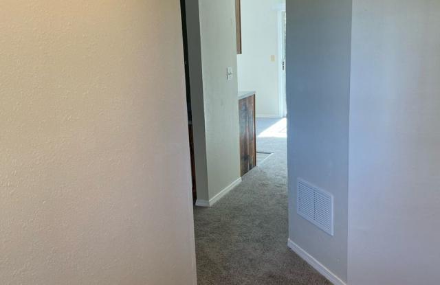One Bedroom Ground Level Walk In Condo - NO STAIRS! photos photos