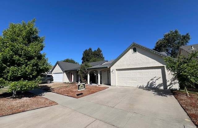 1057 Windsor Way photos photos