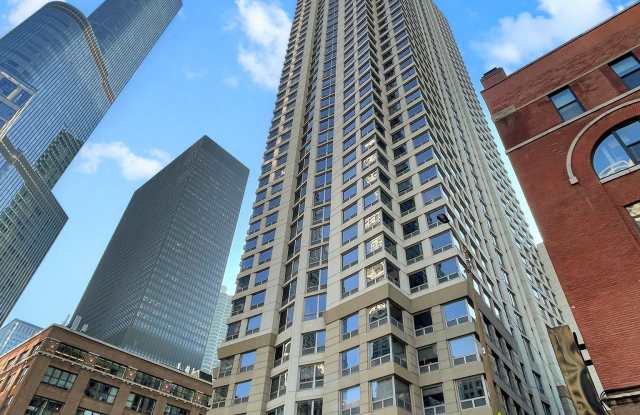 440 N Wabash Ave - 440 North Wabash Avenue, Chicago, IL 60611