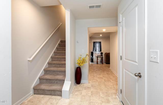 4005 Lush Grove Drive Gallery 4