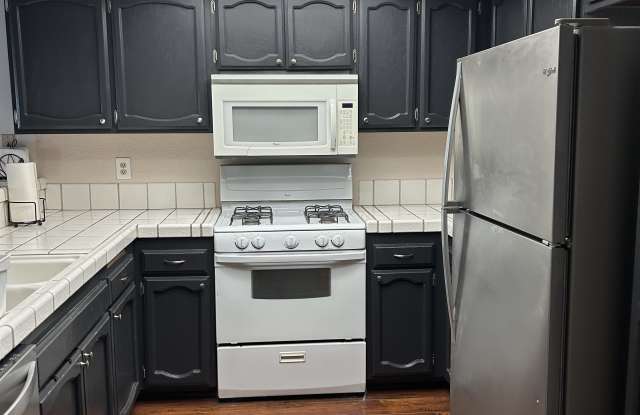 2599 Walnut Avenue photos photos