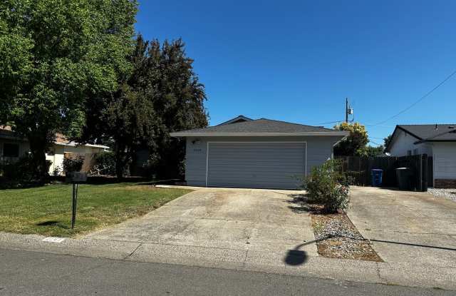 South Redding Home - 2068 Glengary Drive, Redding, CA 96001 South Redding Home - 2068 Glengary Drive, Redding, CA 96001