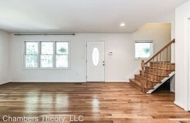 142 Spring Ct Gallery 3