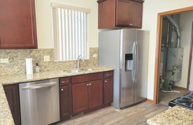 13757 S Redbud Drive Gallery 3