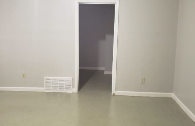 380 Hodges St. Gallery 4