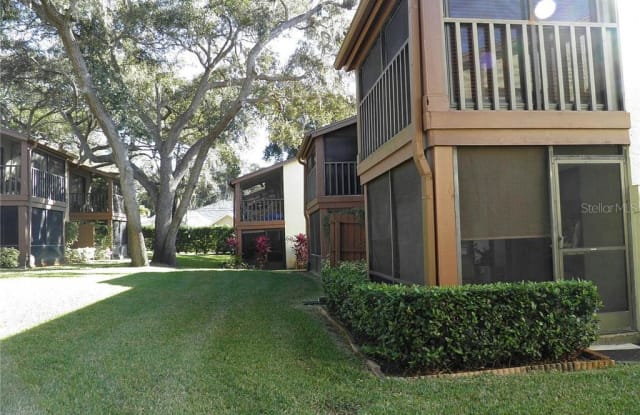 511 LONGFELLOW COURT - 511 Longfellow Court, Safety Harbor, FL 34695