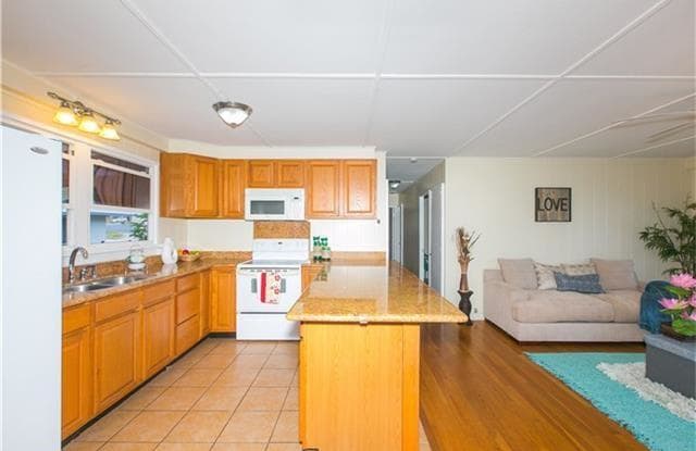 44-747 Kaneohe Bay Drive - 44-747 Kaneohe Bay Dr, Kaneohe, HI 96744