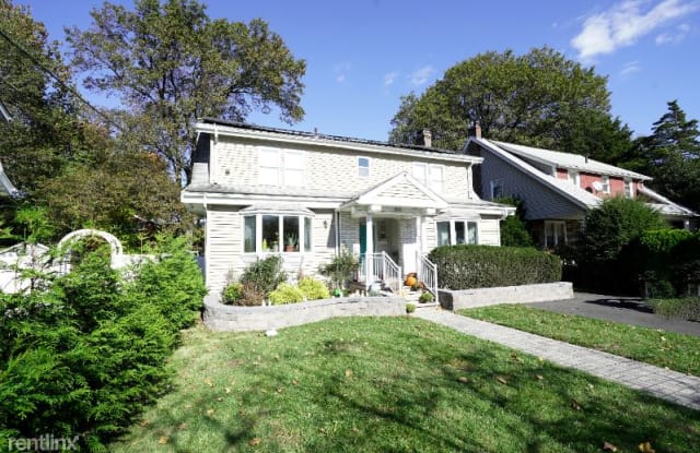 311 rosemont place 2 - 311 Rosemont Place, Englewood, NJ 07631