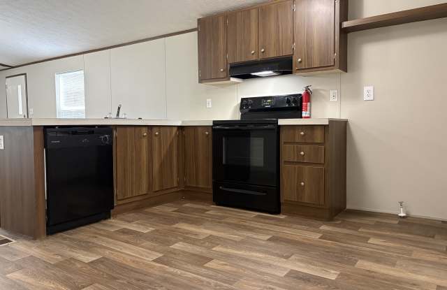 227 Laurel Lane, Lot D Gallery 3