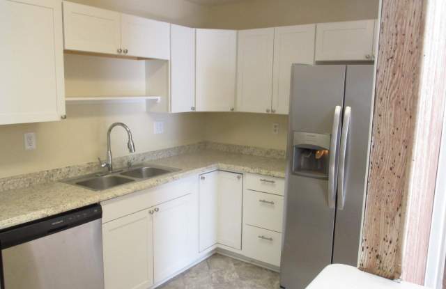 4706 ROOKEWOOD PLACE Gallery 2