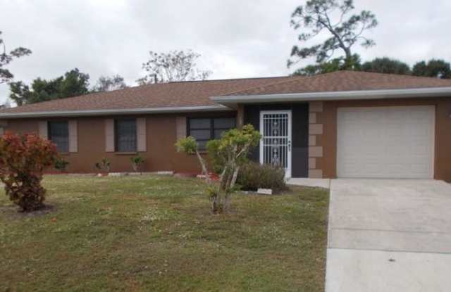 582 READING STREET NW - 582 Reading Street Northwest, Port Charlotte, FL 33952