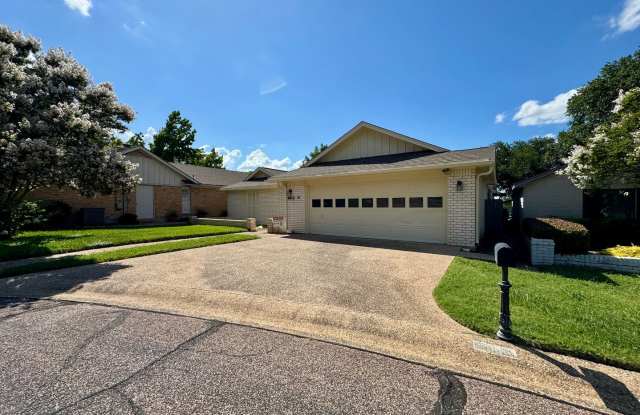 Single Family Home Available in Windmill Hill photos photos