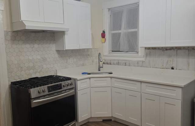 693 East 28th Street photos photos