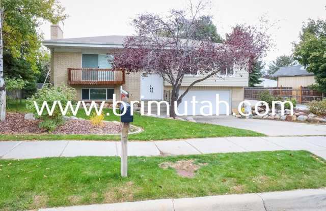 7268 S. 2700 E. photos photos