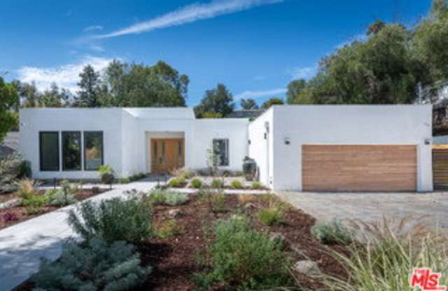 23346 Calvert Street Gallery 1