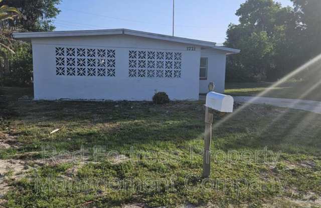 2721 Elmwood St photos photos