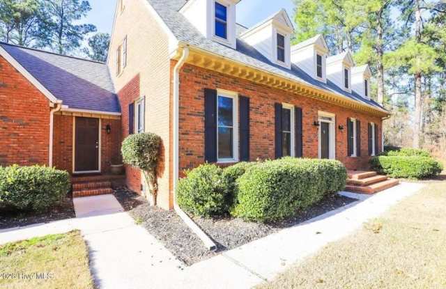809 Houndslake Drive Gallery 4