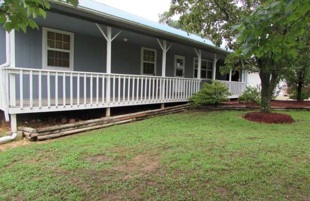 Fully Fenced Backyard, Finished Basement photos photos