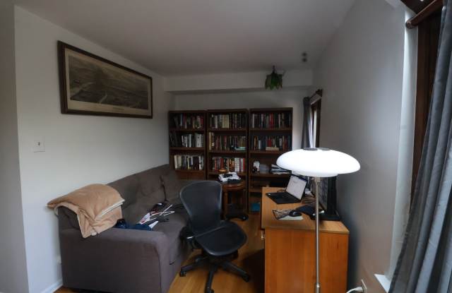 734 Lombard Street Gallery 4