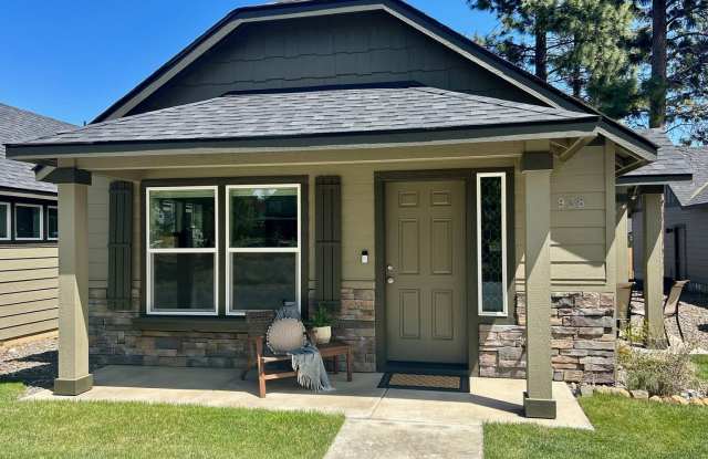 Town Access 2-bd with large garage in Beautiful Sisters! photos photos