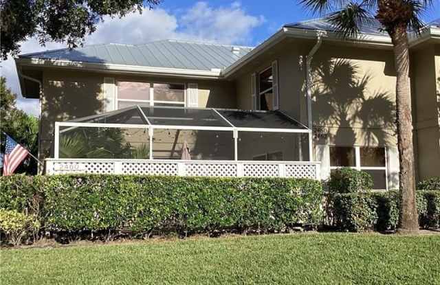 2460 SW Danbury Lane photos photos