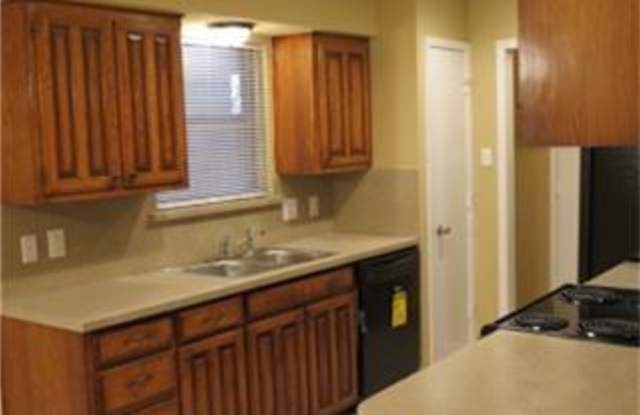 5908 Birchill Road Gallery 2