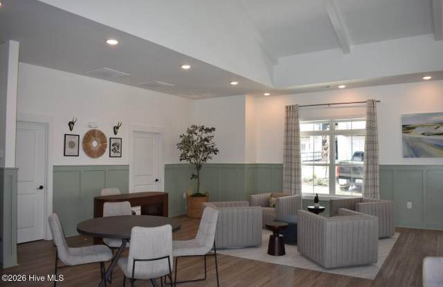 752 Calvin Terrace Gallery 3