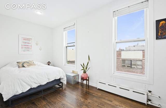 54 Norman Avenue - 54 Norman Avenue, Brooklyn, NY 11222