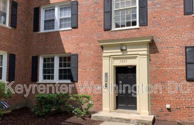 3805 W St, SE Gallery 1