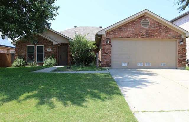 8121 Kathleen Drive - 8121 Kathleen Drive, Fort Worth, TX 76137