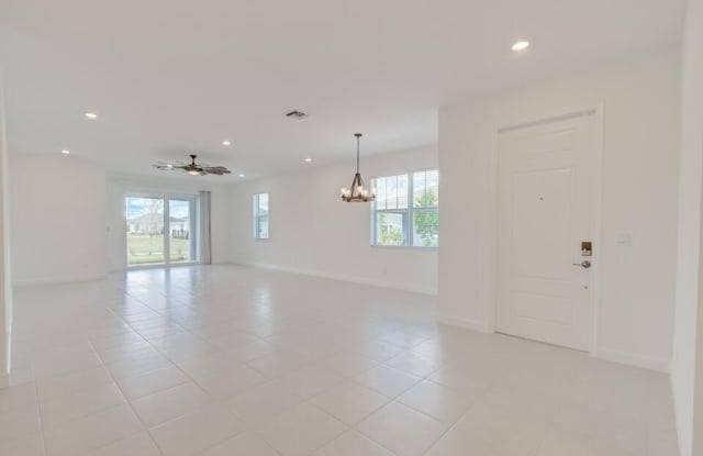 1267 Tangled Orchard Trace Gallery 3