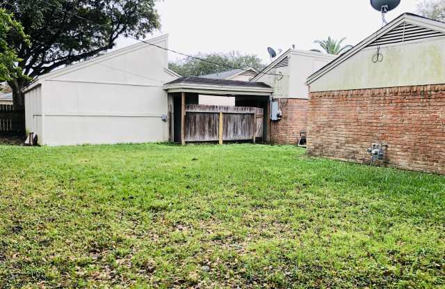 10323 Rocky Hollow Road Gallery 3