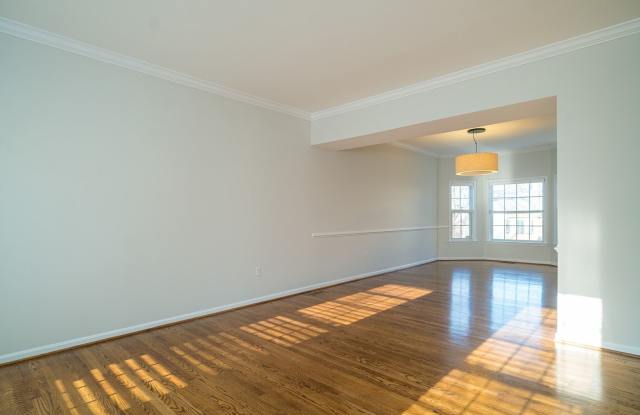 Spacious Kensington Colonial w/Attached 2-Car Garage - 3203 Geiger Avenue, North Kensington, MD 20895