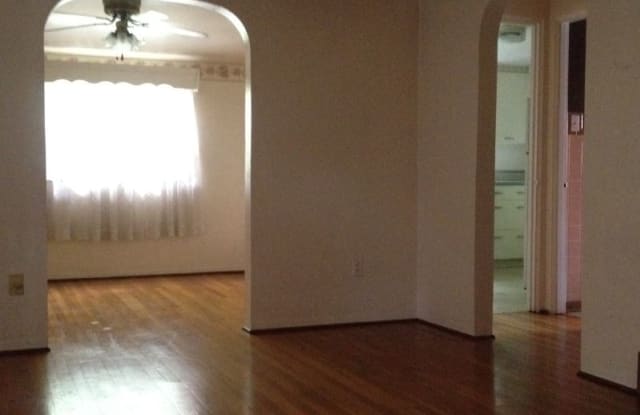 1917 Dale St - 1917 Dale Street, Pittsburgh, PA 15205