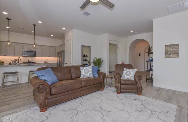 17769 W SUNWARD Drive Gallery 3