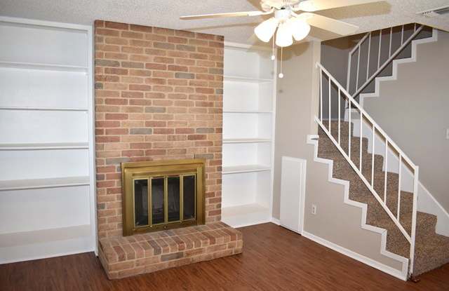 801 Treadwell Ct Apt B Gallery 3