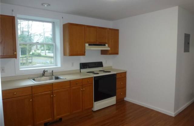 1217 E Main Gallery 4