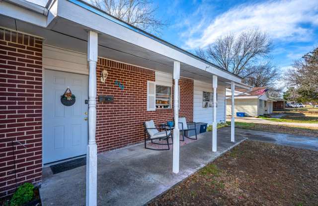 4 Bedroom Rental Available February 15th! photos photos