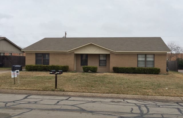 1412 Chapel Creek - 1412 Chapel Creek Drive, Midlothian, TX 76065