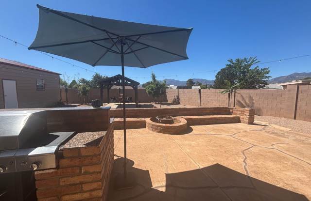 1964 sonita in Sierra Vista, Travel Nurse / Military Friendly Furnished Rental Gallery 4