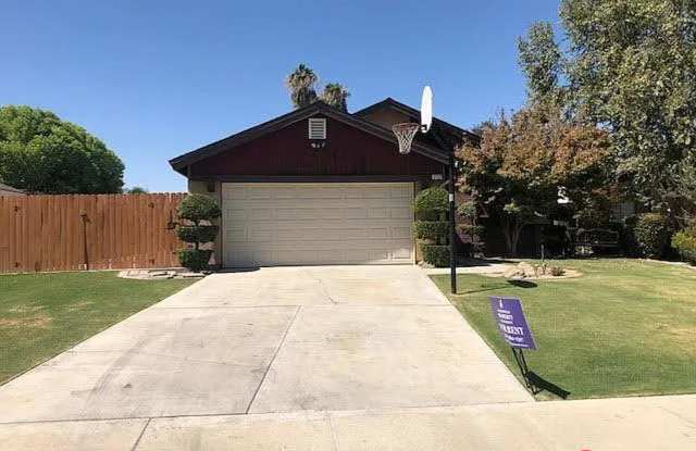Lovely Home Off Gosford and White Lane! - 3721 Rockcastle Drive, Bakersfield, CA 93309