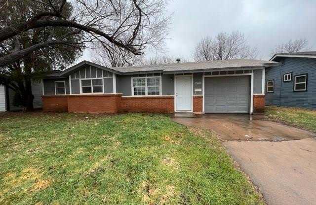 2410 Yorktown Drive photos photos