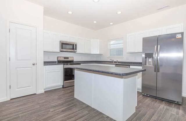 Avalon Bluffs photos photos