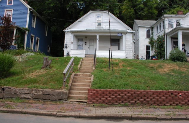 103 Franklin Ave photos photos