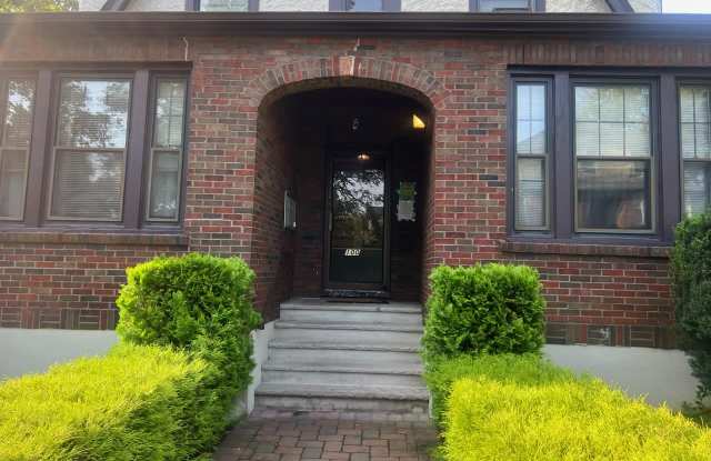 100 Van Buskirk Road photos photos