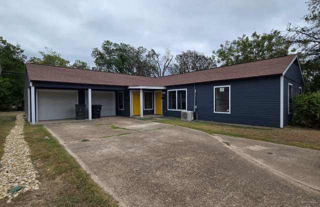 AVAILABLE NOW! - 1907 Alamo Avenue, Killeen, TX 76541