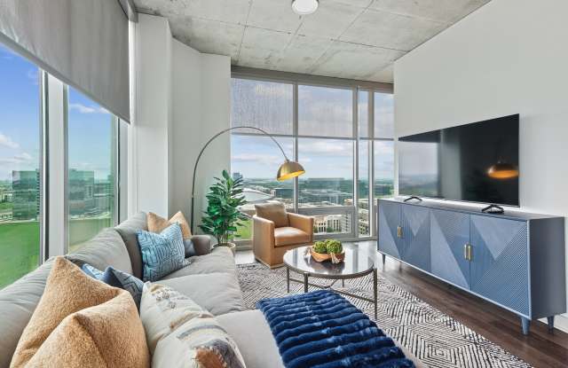 Skyhouse Frisco Station photos photos