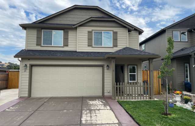 Very Nice 2 Story 3 Bedroom 2.5 Bath Home-Located in the Beautiful Town of Eagle Point photos photos