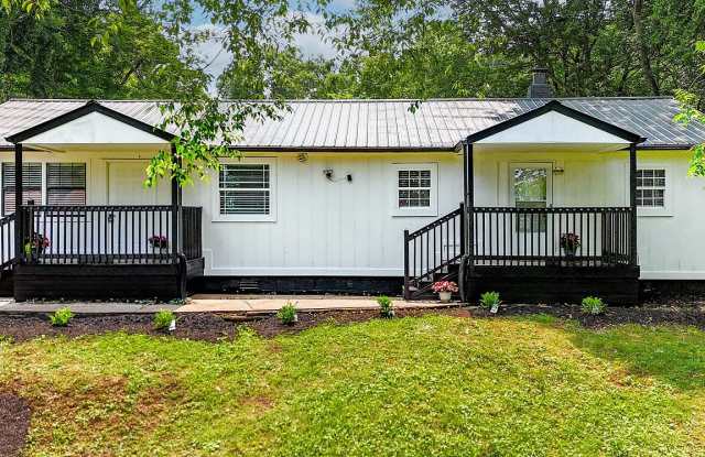 502 Hayworth Drive, Apt B photos photos