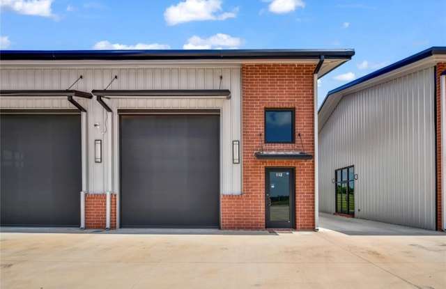 107 Winners Circle photos photos